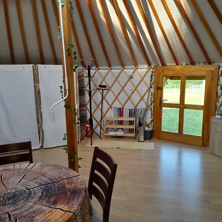 Szent Marton Jurtaszallas Zalakaros Koezeleben Luxusní stan *