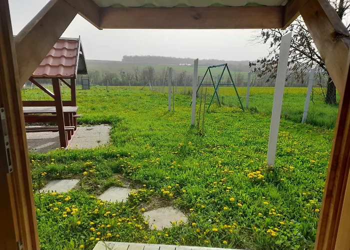 אוהל מפואר Szent Marton Jurtaszallas Zalakaros Koezeleben *